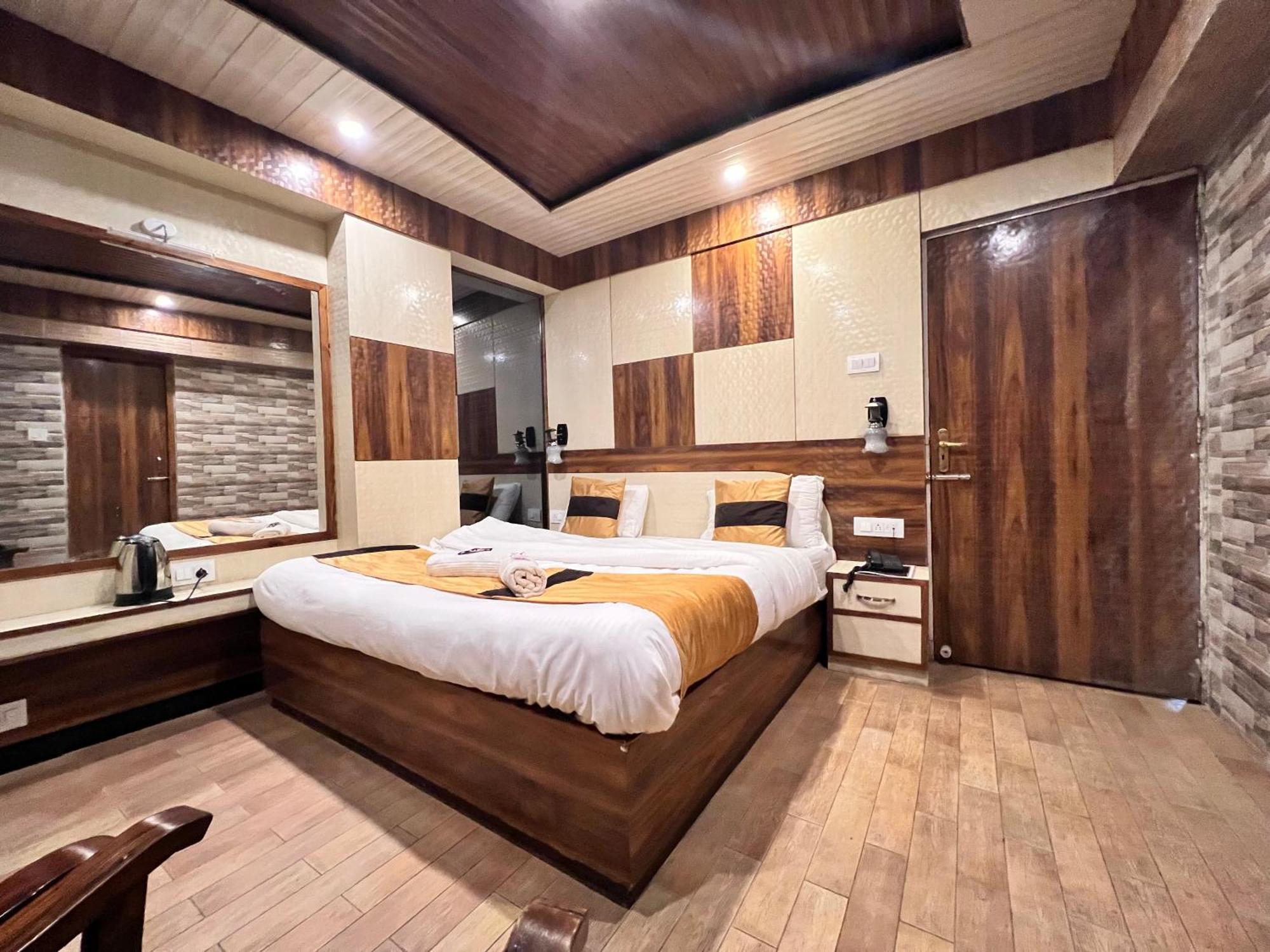 Hotel Victory Since 1979 Shimla Bagian luar foto