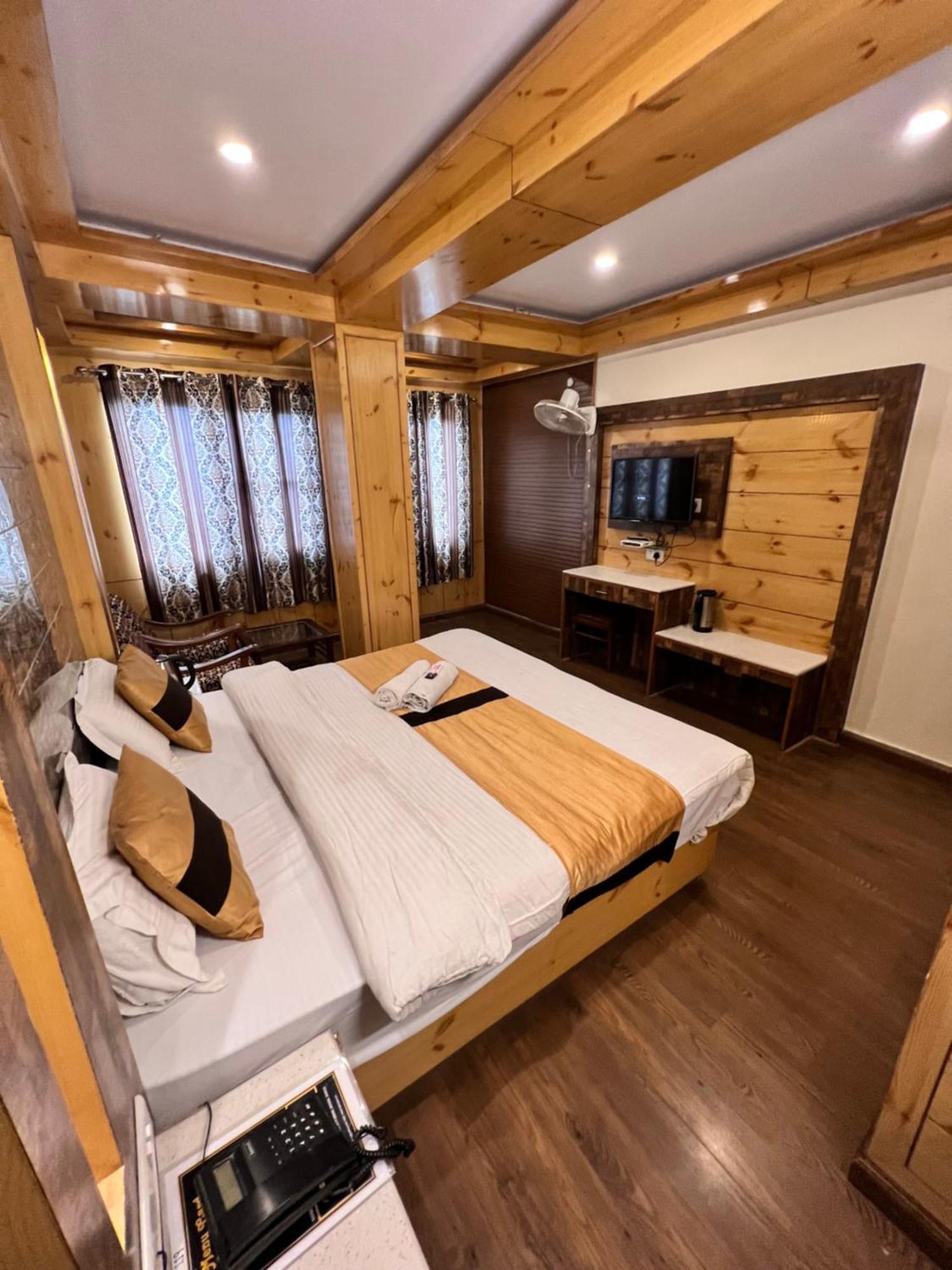 Hotel Victory Since 1979 Shimla Bagian luar foto