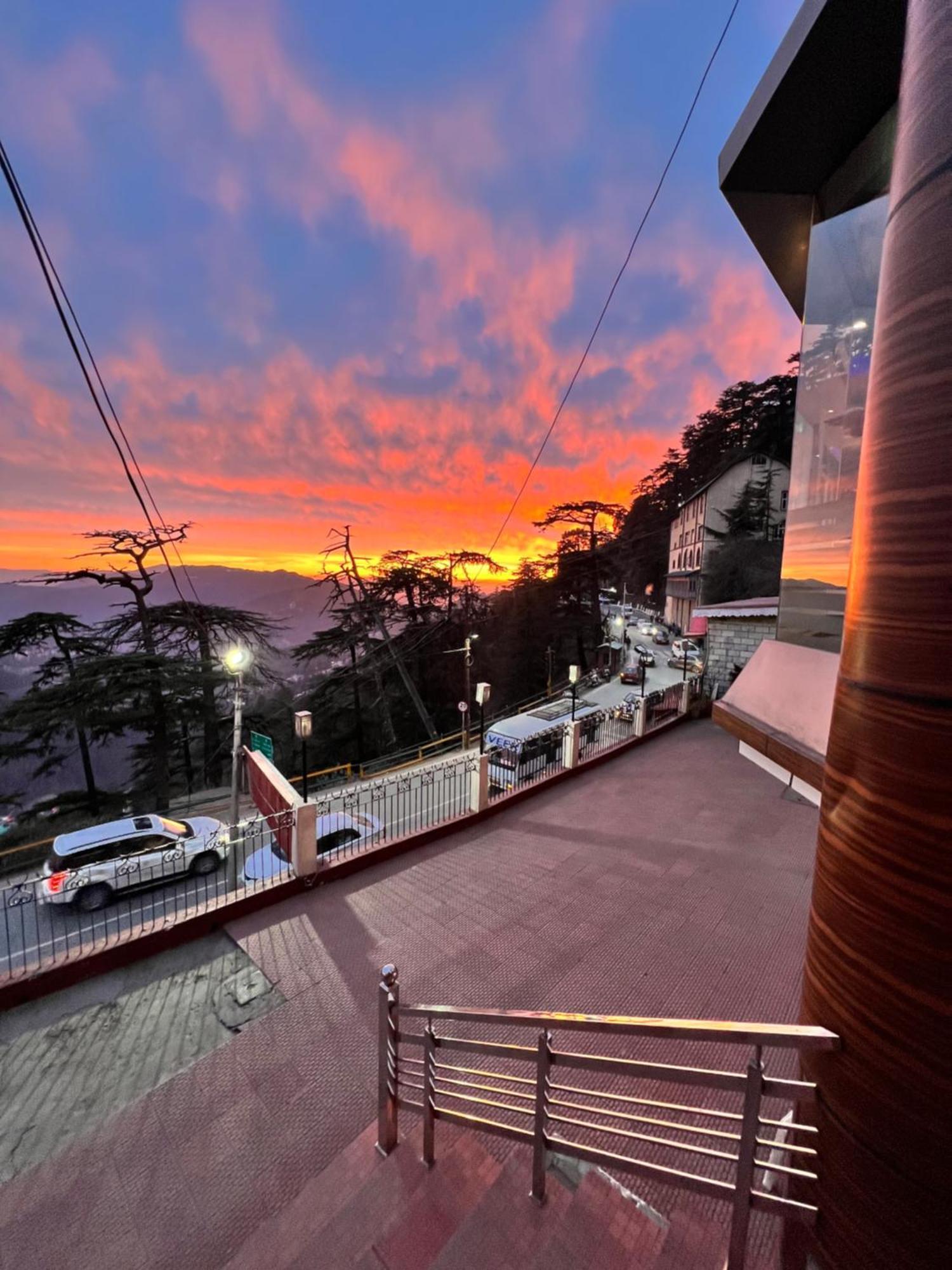 Hotel Victory Since 1979 Shimla Bagian luar foto