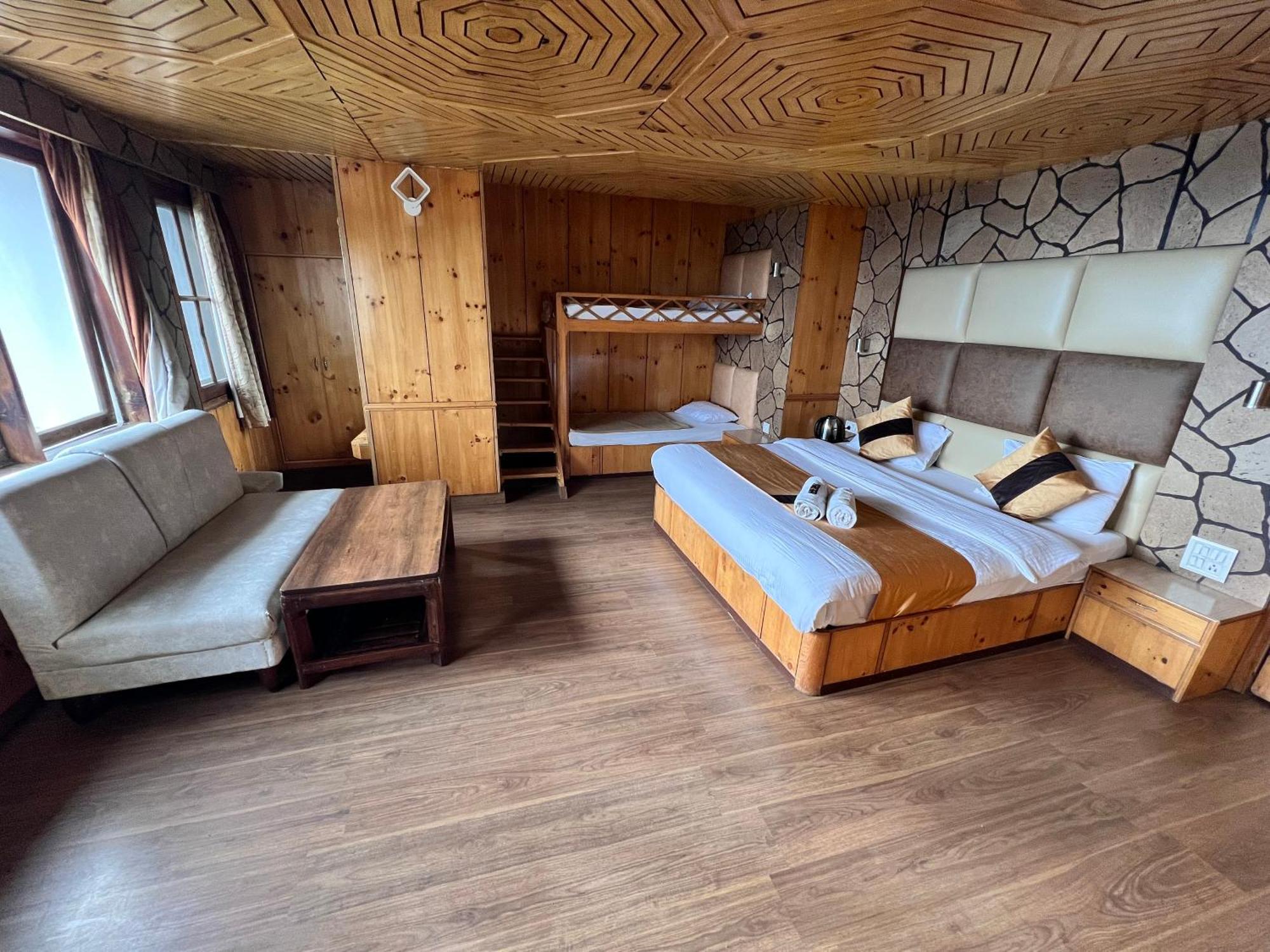 Hotel Victory Since 1979 Shimla Bagian luar foto